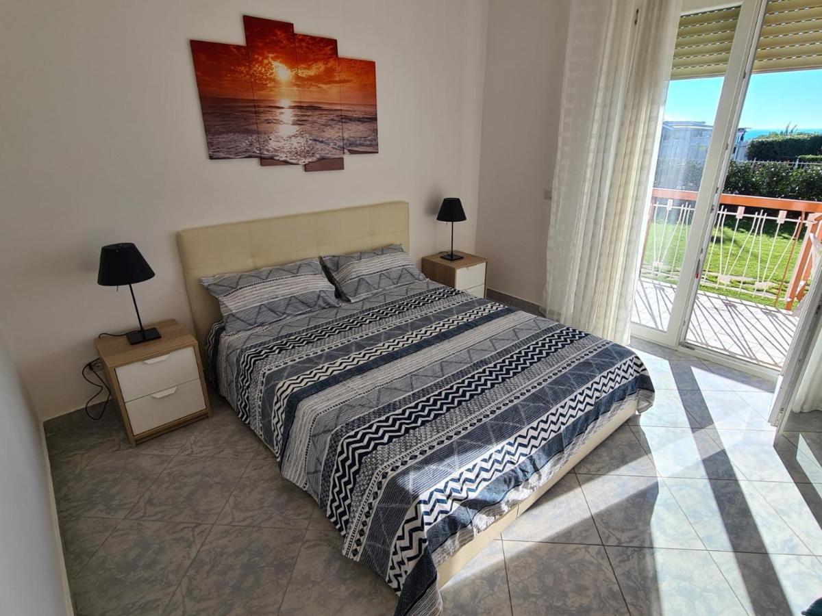La Pioggia Nel Pineto Apartment Gaeta Exterior photo